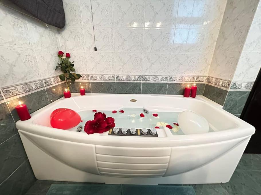 Jacuzzi-idrotherapy Duomo 5 Min Qcterme 100m Apartamento